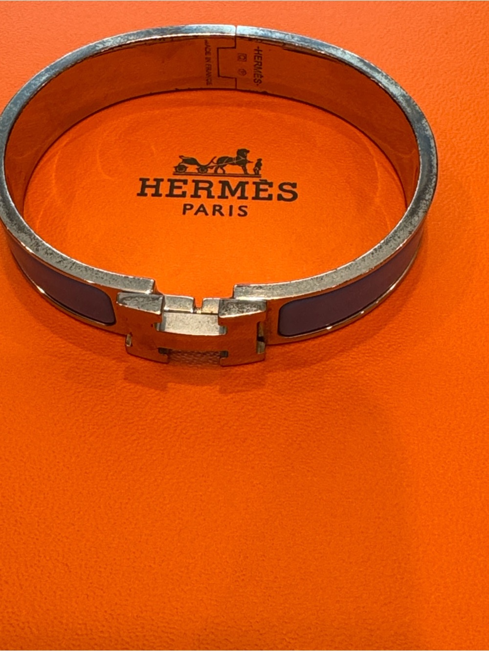 Hermes women’s Clic H Bracelet in blue and Silver - Picture 2 of 5